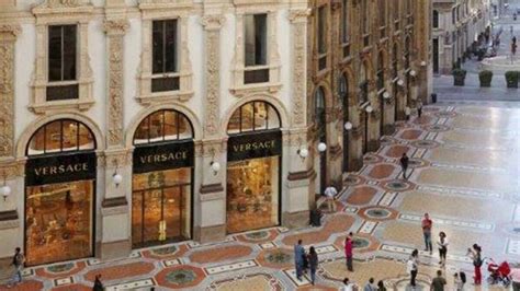 versace report aziende